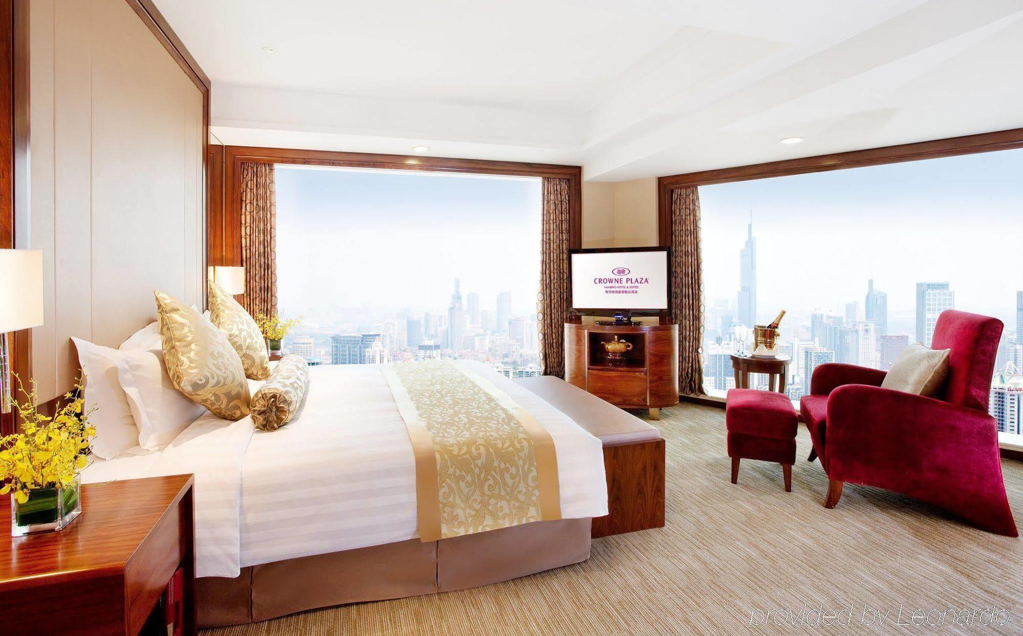 Crowne Plaza Nanjing Hotels & Suites מראה חיצוני תמונה