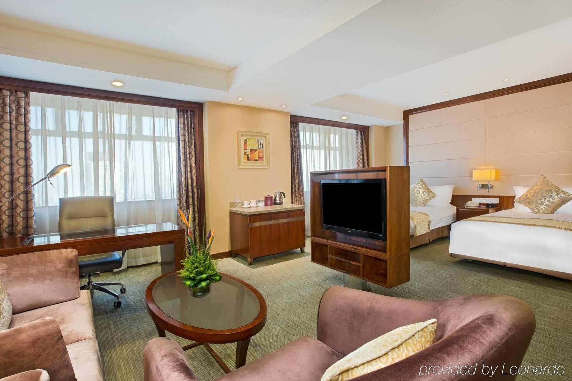 Crowne Plaza Nanjing Hotels & Suites מראה חיצוני תמונה