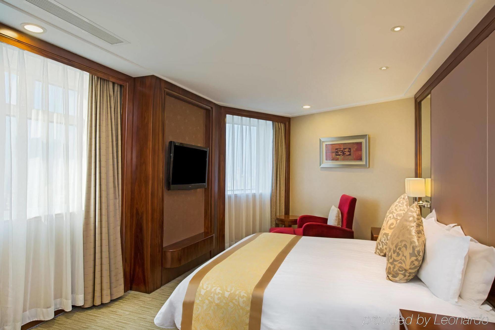 Crowne Plaza Nanjing Hotels & Suites מראה חיצוני תמונה