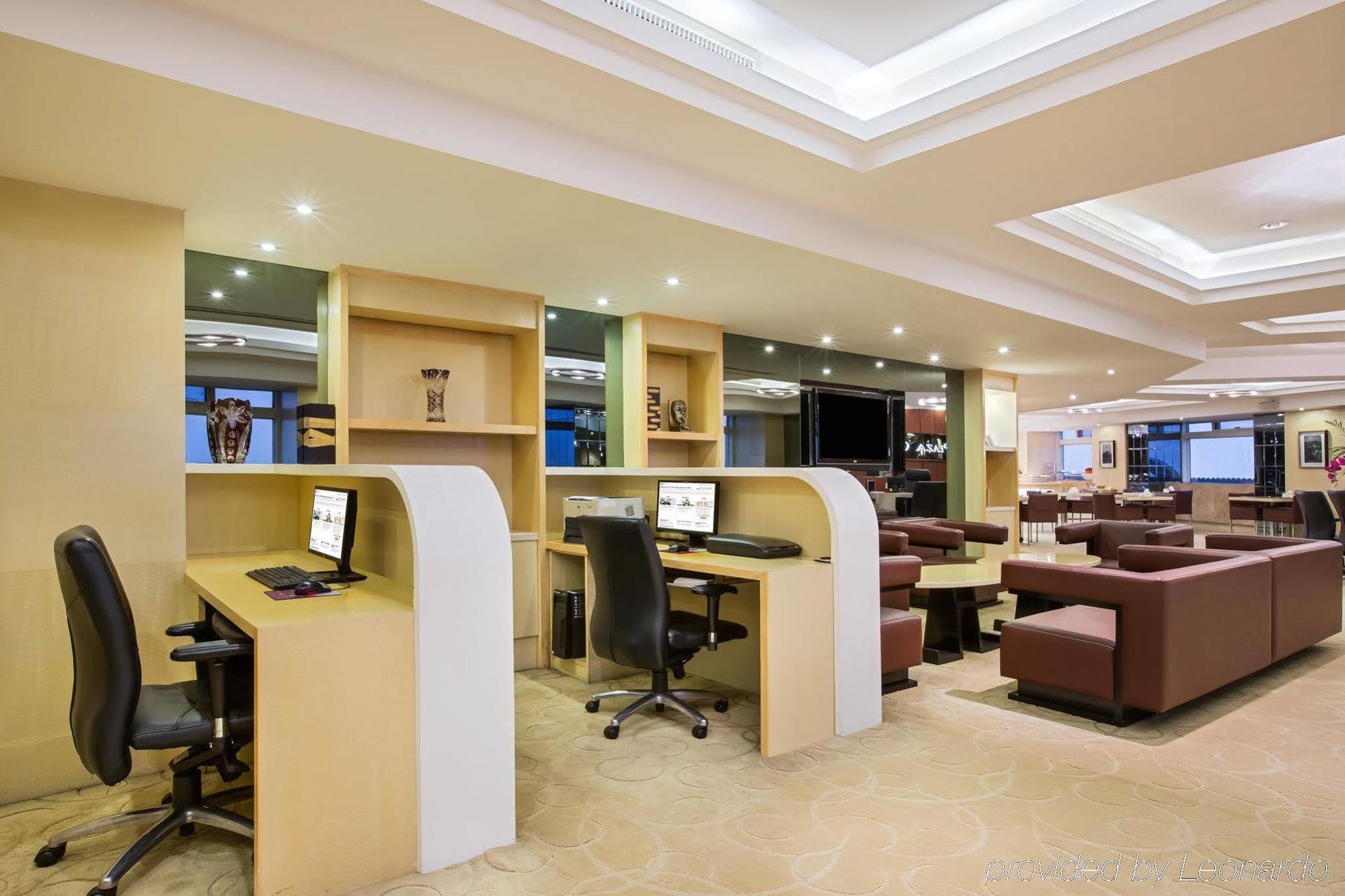 Crowne Plaza Nanjing Hotels & Suites מראה חיצוני תמונה