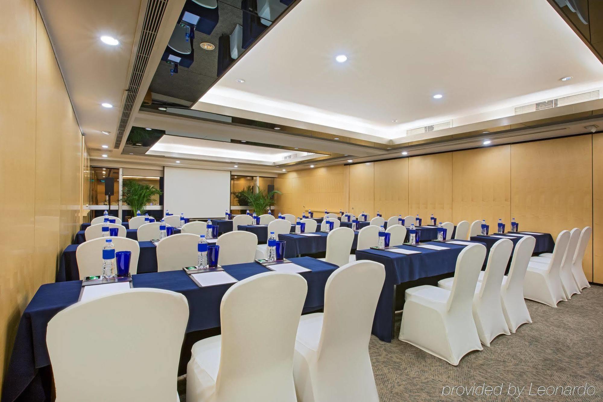 Crowne Plaza Nanjing Hotels & Suites מראה חיצוני תמונה