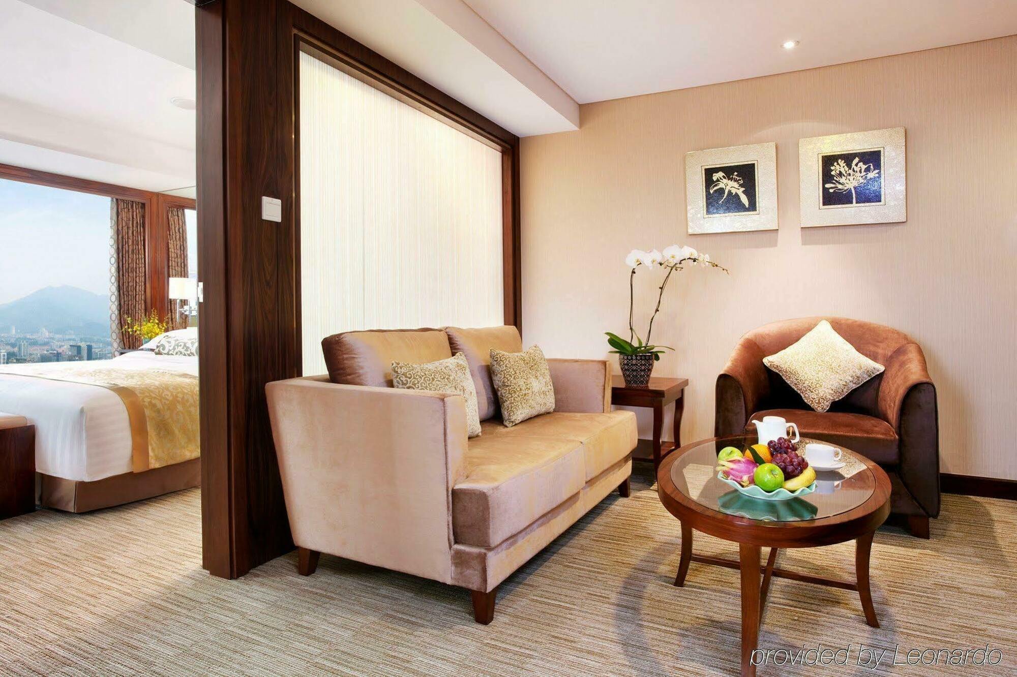 Crowne Plaza Nanjing Hotels & Suites מראה חיצוני תמונה